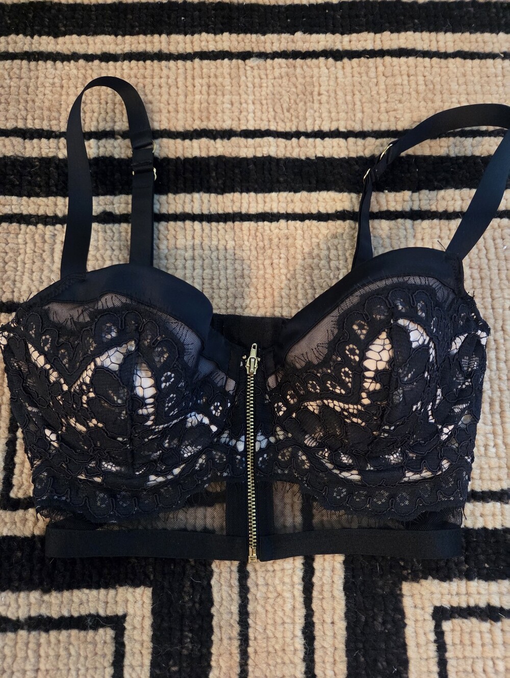 Victoria's Secret Black Lace Front-Zip Bustier Bra